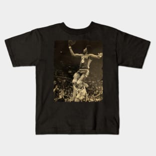 Pic Of The Dr. J IN 1977 Kids T-Shirt